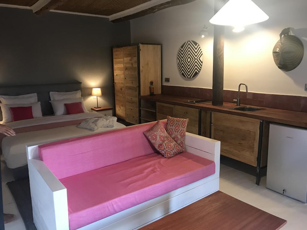 Pili Pili Boutique Hotel Кигали Номер фото